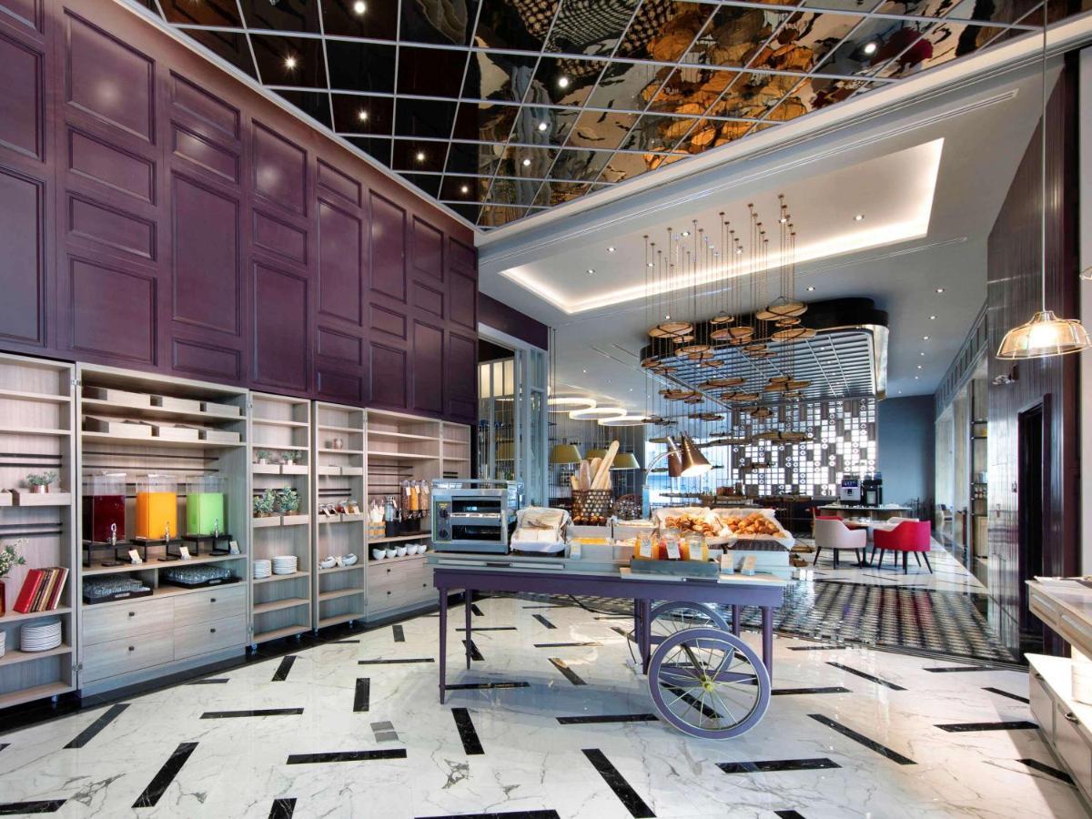 Mercure Bangkok Sukhumvit 24 Exterior foto
